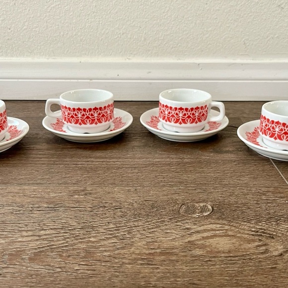 Red and White Ceramic Coffee Cup Set - Picture 2 of 13